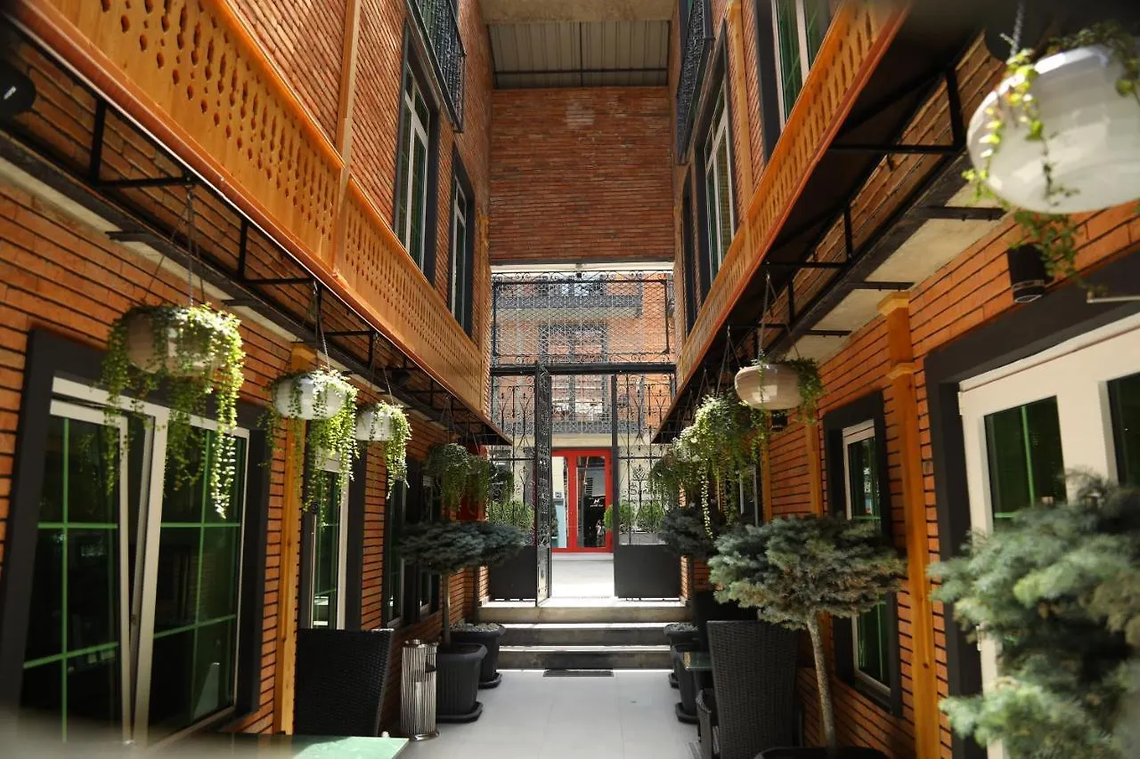 Mit Hotel Tbilisi Georgien